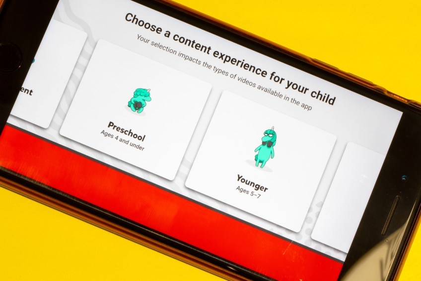 Pantalla de selección de contenidos por edades en YouTube Kids